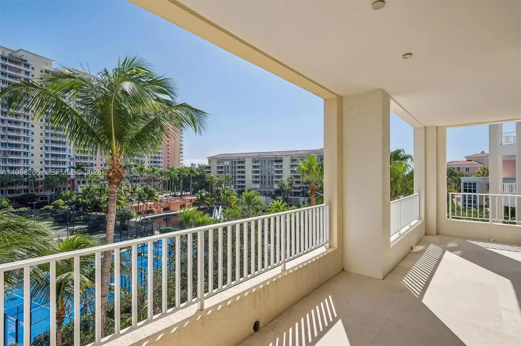 717 Crandon Boulevard Key Biscayne FL 33149