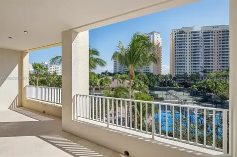 717 Crandon Boulevard Key Biscayne FL 33149