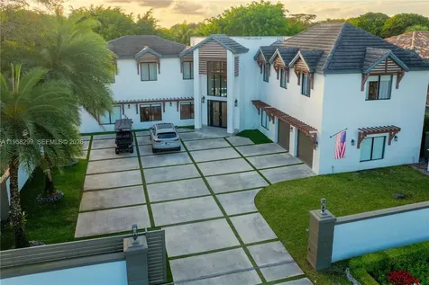 4844 NW 94th Doral Place Doral FL 33178