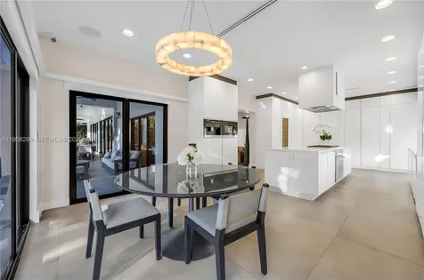 4844 NW 94th Doral Place Doral FL 33178