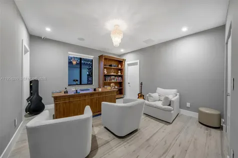 4844 NW 94th Doral Place Doral FL 33178