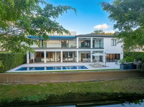 4844 NW 94th Doral Place Doral FL 33178
