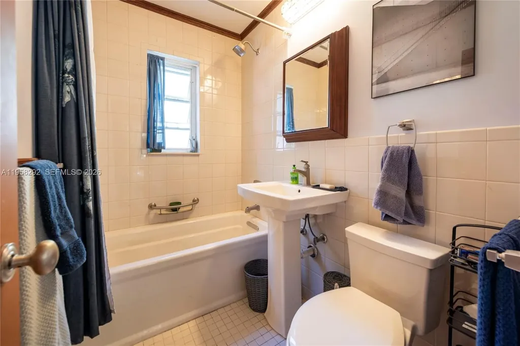 1529 NE 1st Avenue Fort Lauderdale FL 33304