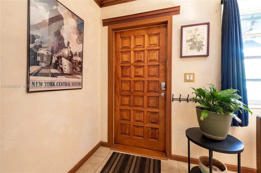 1529 NE 1st Avenue Fort Lauderdale FL 33304