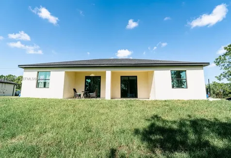 434/436 Bell Lehigh Acres FL 33974