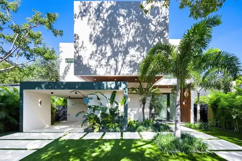 441 NW 44th Street Miami FL 33127