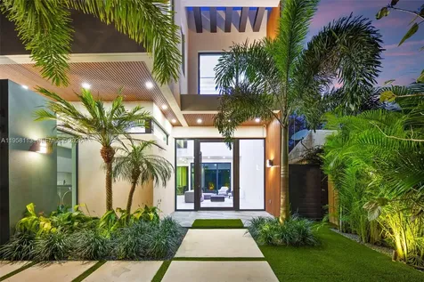 441 NW 44th Street Miami FL 33127