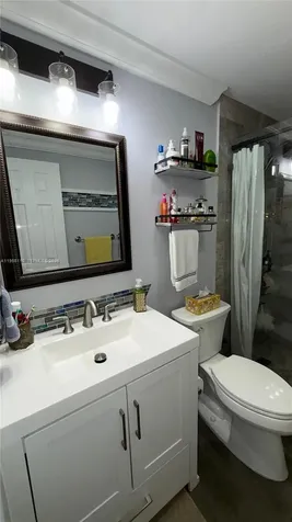 1075 W 68th Street Hialeah FL 33014