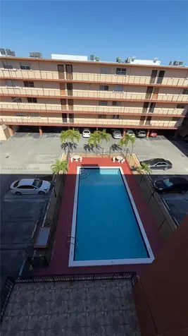 1075 W 68th Street Hialeah FL 33014