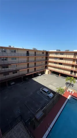 1075 W 68th Street Hialeah FL 33014