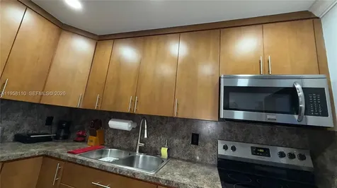 1075 W 68th Street Hialeah FL 33014
