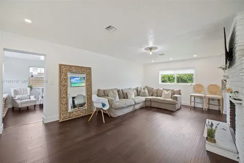 9620 Jamaica Drive Cutler Bay FL 33189