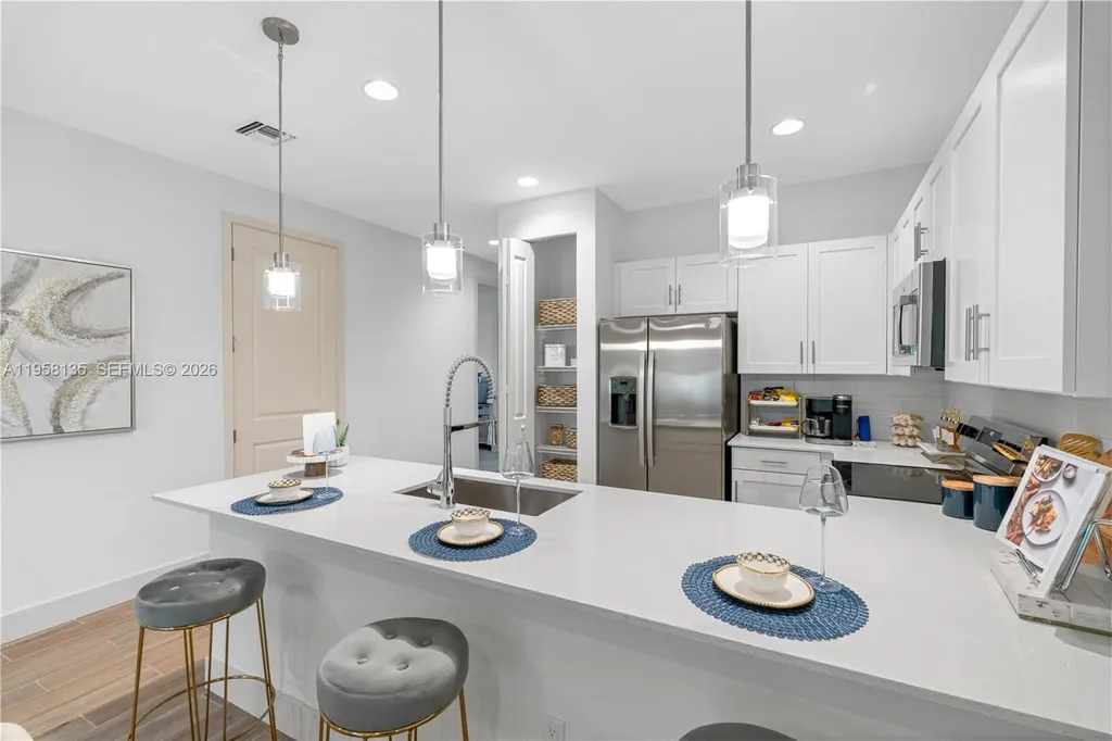7305 Ivory Spring Delray Beach FL 33446