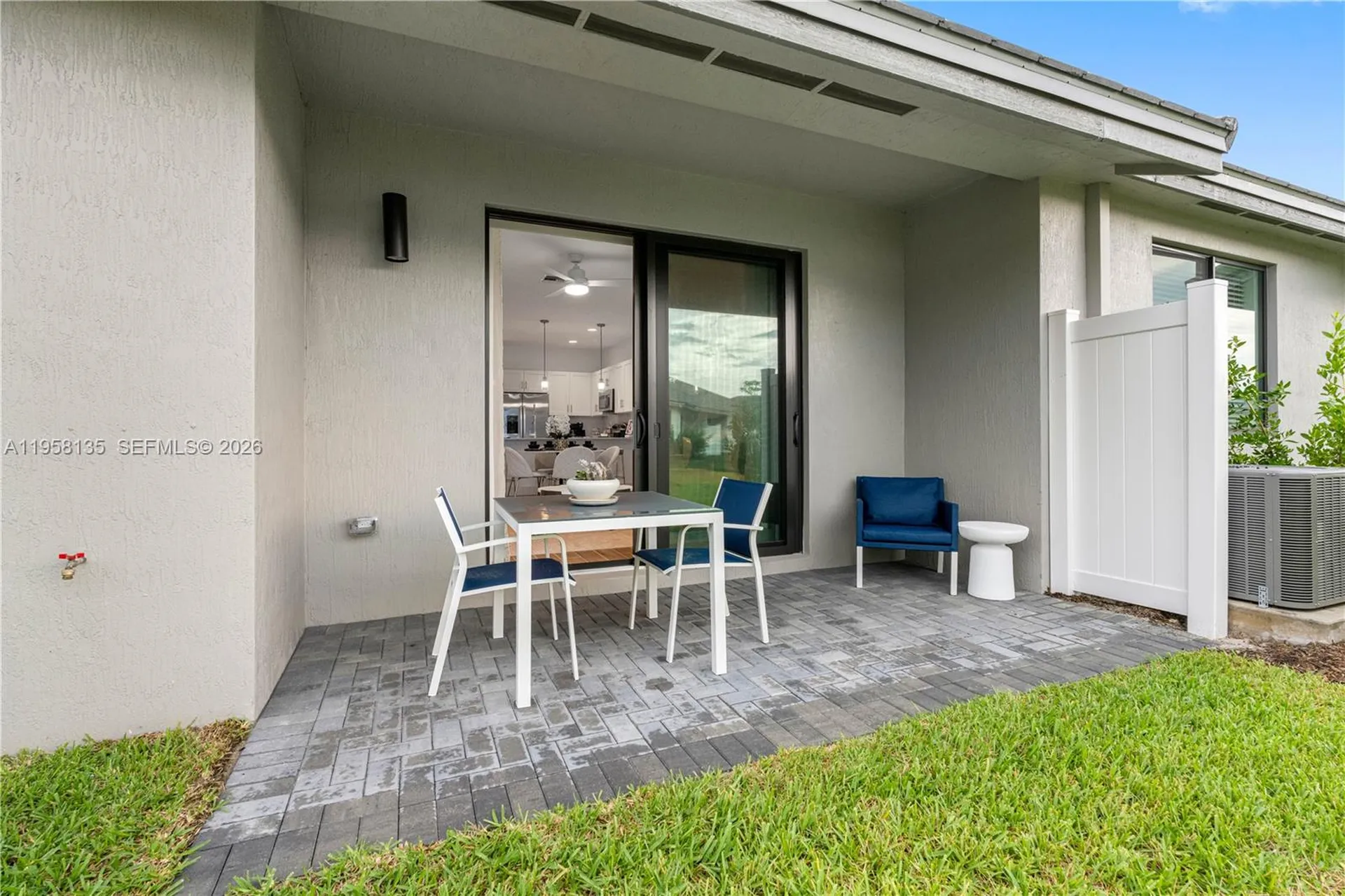 7305 Ivory Spring Delray Beach FL 33446