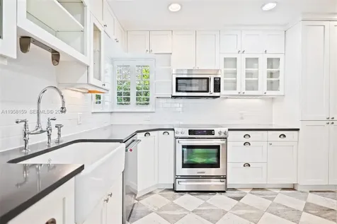 2396 SW 20th Street Miami FL 33145