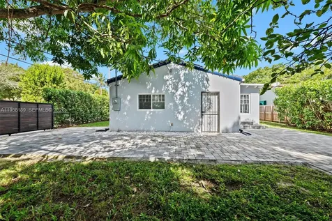 2396 SW 20th Street Miami FL 33145
