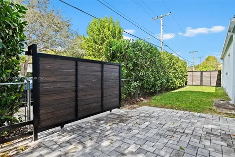 2396 SW 20th Street Miami FL 33145