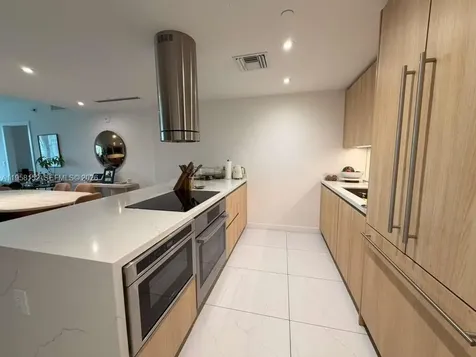 9901 W Bay Harbor Drive Bal Harbour FL 33154