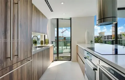 9901 W Bay Harbor Drive Bal Harbour FL 33154