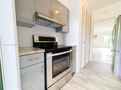1590 NE 127th Street North Miami FL 33161