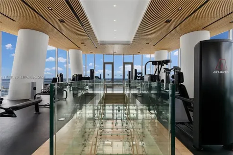 300 Biscayne Boulevard Way Miami FL 33131