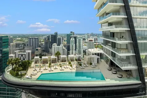 300 Biscayne Boulevard Way Miami FL 33131