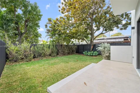 2982 SW 2nd Street Miami FL 33135