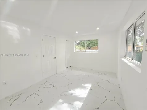 2530 NW 111th Street Miami FL 33167