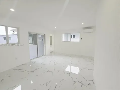 2530 NW 111th Street Miami FL 33167