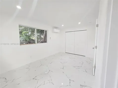 2530 NW 111th Street Miami FL 33167