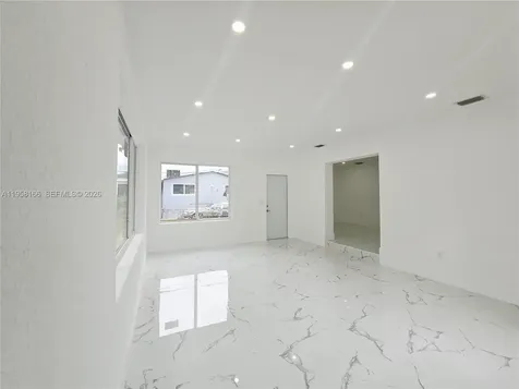 2530 NW 111th Street Miami FL 33167