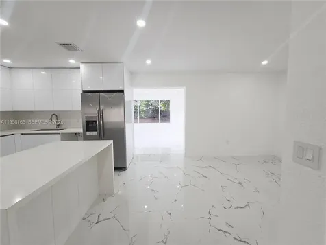 2530 NW 111th Street Miami FL 33167