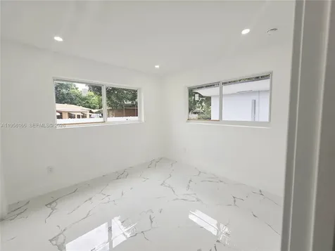 2530 NW 111th Street Miami FL 33167