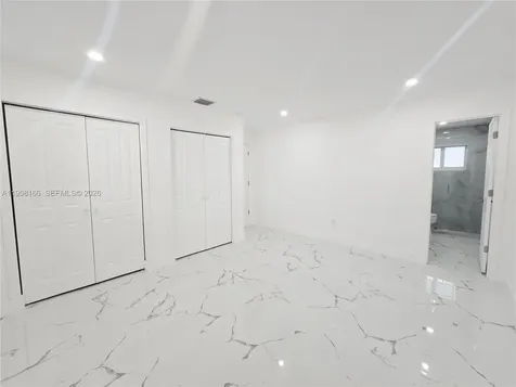 2530 NW 111th Street Miami FL 33167