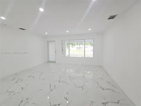 2530 NW 111th Street Miami FL 33167