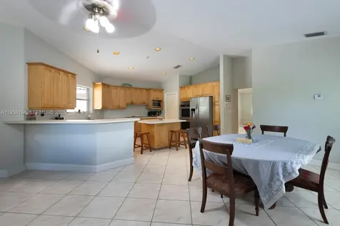7821 SW 129th Terrace Pinecrest FL 33156