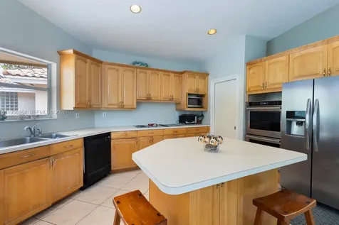 7821 SW 129th Terrace Pinecrest FL 33156