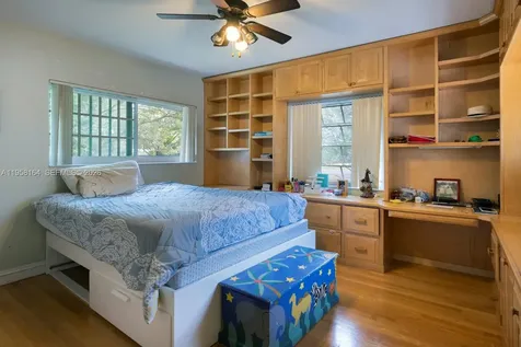 7821 SW 129th Terrace Pinecrest FL 33156