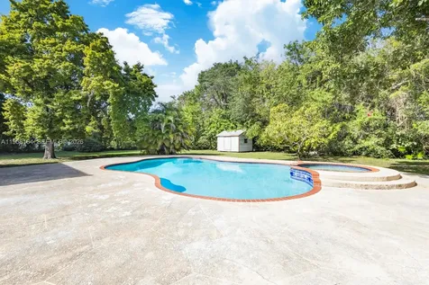 7821 SW 129th Terrace Pinecrest FL 33156