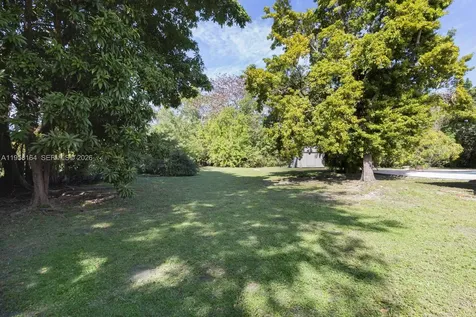 7821 SW 129th Terrace Pinecrest FL 33156