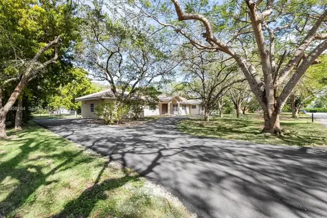 7821 SW 129th Terrace Pinecrest FL 33156