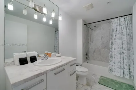 253 NE 2nd Street Miami FL 33132