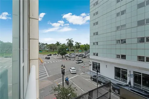 253 NE 2nd Street Miami FL 33132