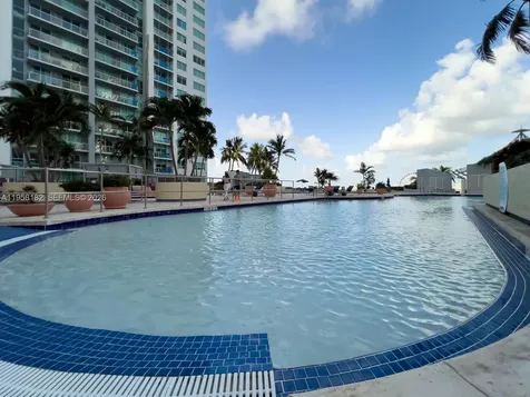 253 NE 2nd Street Miami FL 33132
