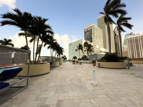 253 NE 2nd Street Miami FL 33132