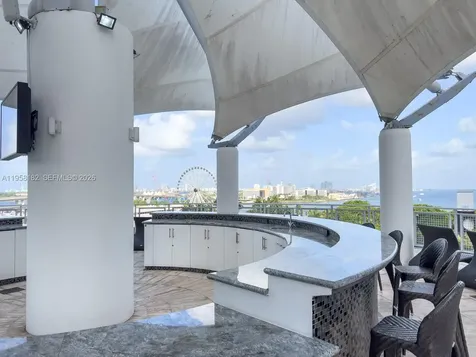253 NE 2nd Street Miami FL 33132