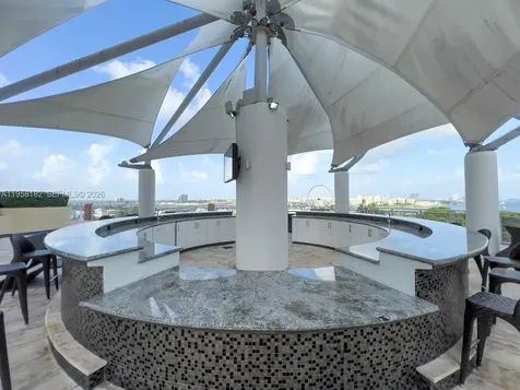 253 NE 2nd Street Miami FL 33132