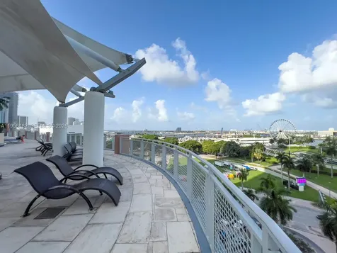 253 NE 2nd Street Miami FL 33132