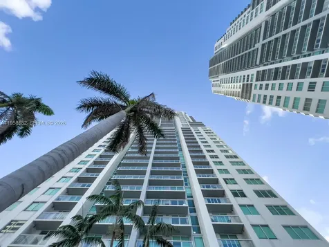 253 NE 2nd Street Miami FL 33132
