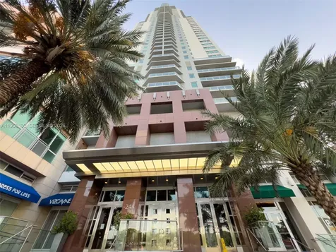253 NE 2nd Street Miami FL 33132